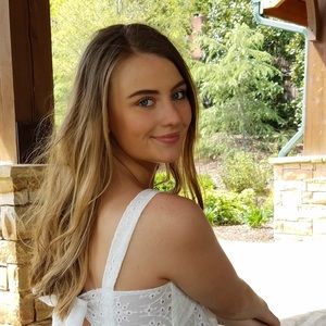 Meet your Posher, Alison